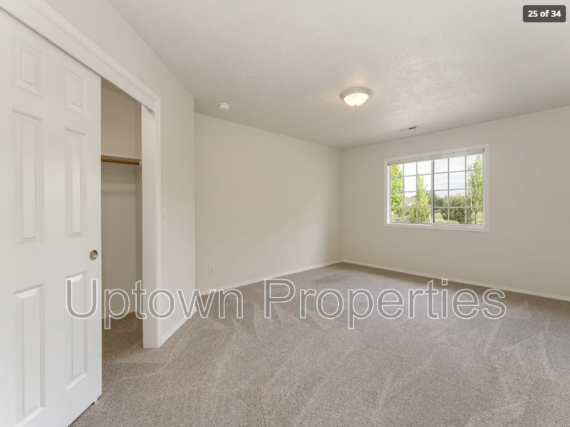 Elmonica Luxury! 4BD/3BTH w/ 3-Car Garage + A/C + Oversized Backyard + Pets Welcome! property image
