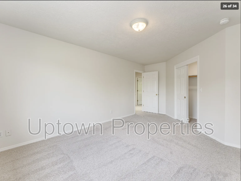 Elmonica Luxury! 4BD/3BTH w/ 3-Car Garage + A/C + Oversized Backyard + Pets Welcome! property image