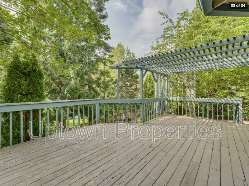 Elmonica Luxury! 4BD/3BTH w/ 3-Car Garage + A/C + Oversized Backyard + Pets Welcome! property image
