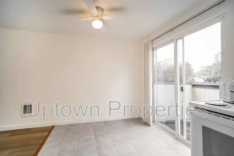 2BR/1BTH Townhouse + Private Patio + Laundry On Site + $500 REDUCED DEPOSIT + $500 OFF RENT!! property image