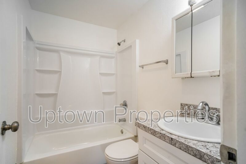 2BR/1BTH Townhouse + Private Patio + Laundry On Site + $500 REDUCED DEPOSIT + $500 OFF RENT!! property image