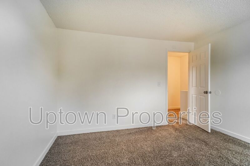 2BR/1BTH Townhouse + Private Patio + Laundry On Site + $500 REDUCED DEPOSIT + $500 OFF RENT!! property image