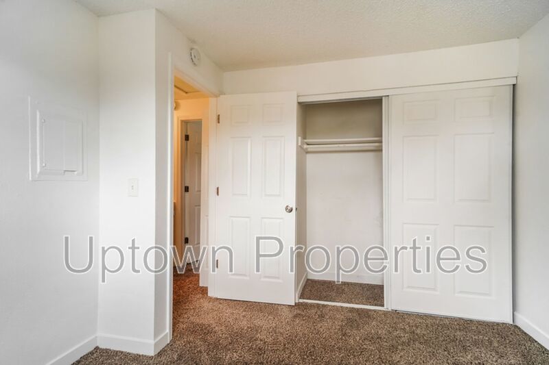 2BR/1BTH Townhouse + Private Patio + Laundry On Site + $500 REDUCED DEPOSIT + $500 OFF RENT!! property image