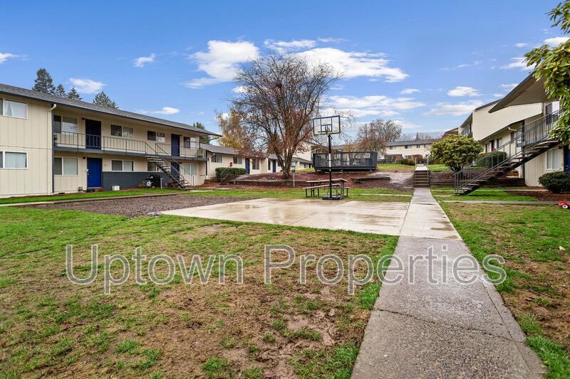 2BR/1BTH Townhouse + Private Patio + Laundry On Site + $500 REDUCED DEPOSIT + $500 OFF RENT!! property image