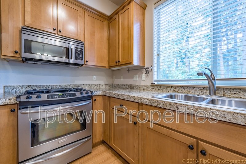 3 bed 2.5 bath + 2 Car Garage Townhome + A/C + Deck +Minutes from Orenco and Intel! property image