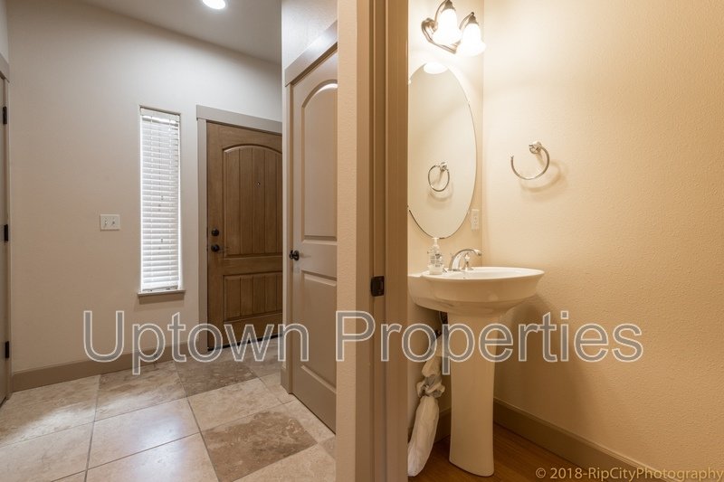 3 bed 2.5 bath + 2 Car Garage Townhome + A/C + Deck +Minutes from Orenco and Intel! property image