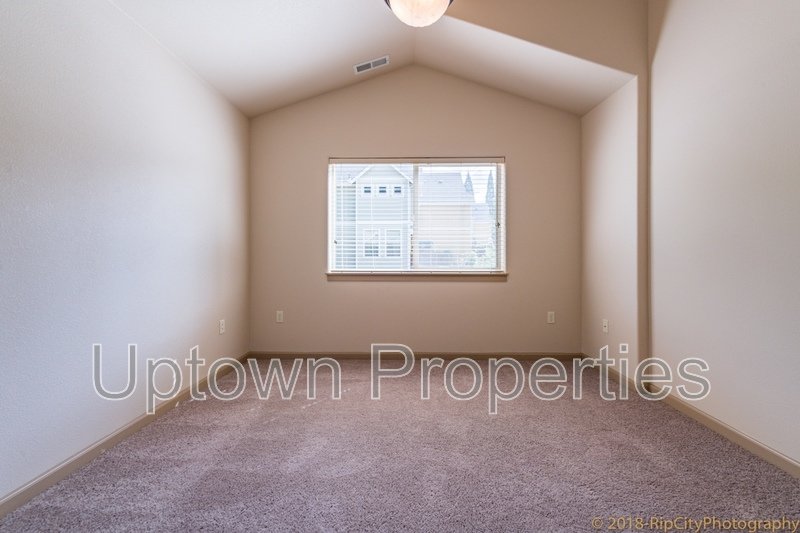 3 bed 2.5 bath + 2 Car Garage Townhome + A/C + Deck +Minutes from Orenco and Intel! property image