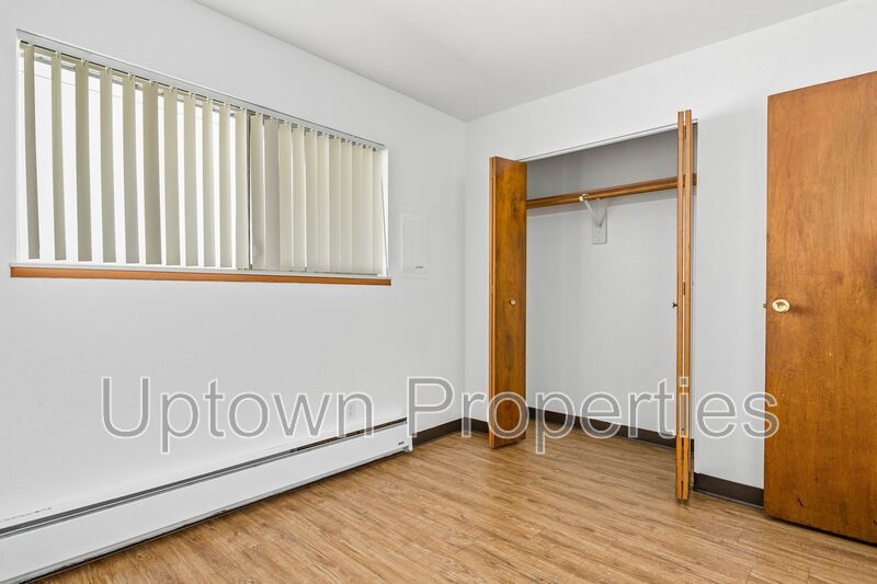 Buckman/Kerns Renovated 2/1 + W/D + Wood Floors + Assigned Parking Included! property image