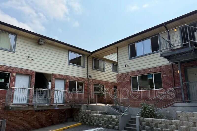 Buckman/Kerns Renovated 2/1 + W/D + Wood Floors + Assigned Parking Included! property image