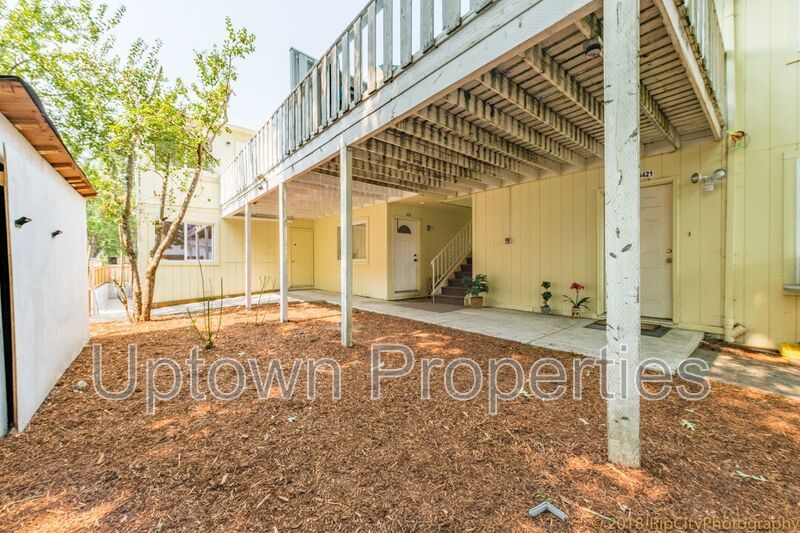 Spacious Central Beaverton Ground Floor 2/1 + W/D Included + Carport + Private Fenced Backyard + Pets Welcome!! property image