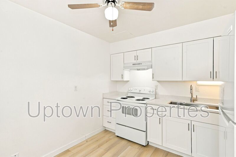 Renovated! Ground floor 2 bed/1 bath New floors, Cabinets, Quartz counters in the heart of Hillsdale! property image