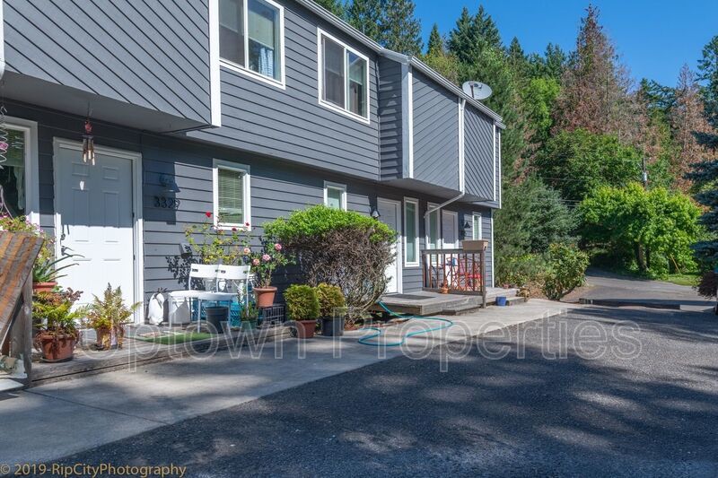 Vista Hills Creekside 2 Bed/1.5 Bath Townhome + W/D Included + Private Deck + Pets Welcome!! property image