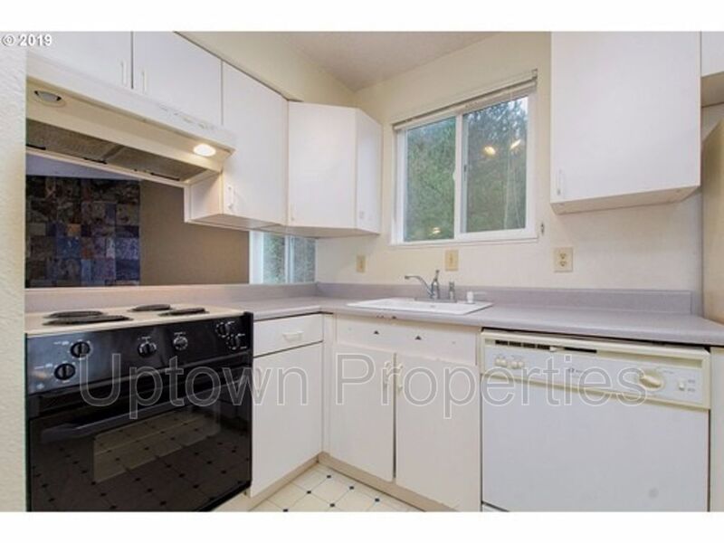 Vista Hills Creekside 2 Bed/1.5 Bath Townhome + W/D Included + Private Deck + Pets Welcome!! property image