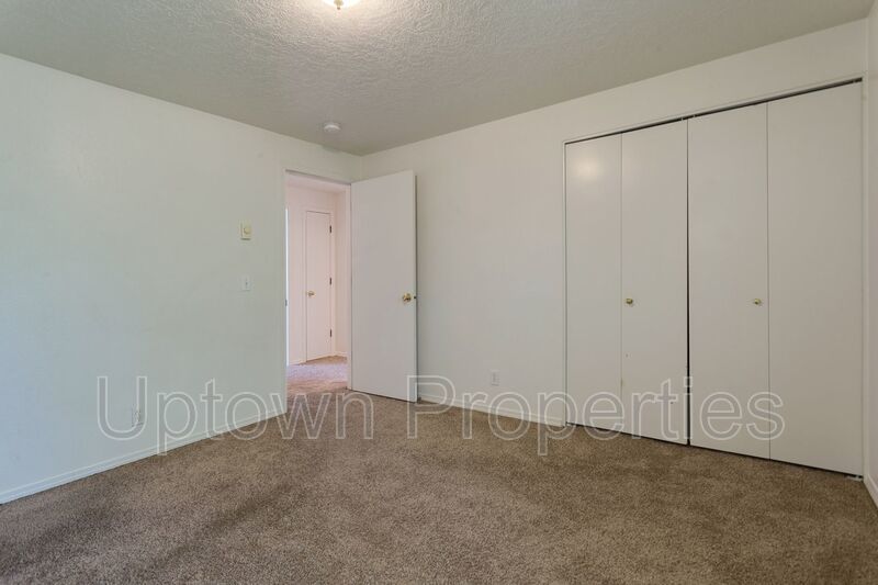 2Bd/1.5Bth with W/D In Unit and Parking Included! property image