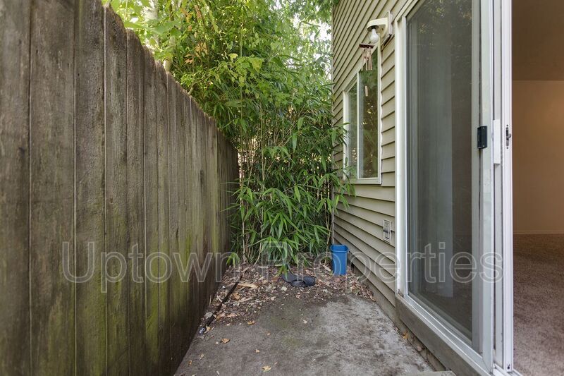 2Bd/1.5Bth with W/D In Unit and Parking Included! property image