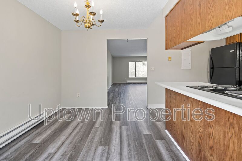 Updated Top Floor 2BR/1.5Bath + W/D Hookups property image