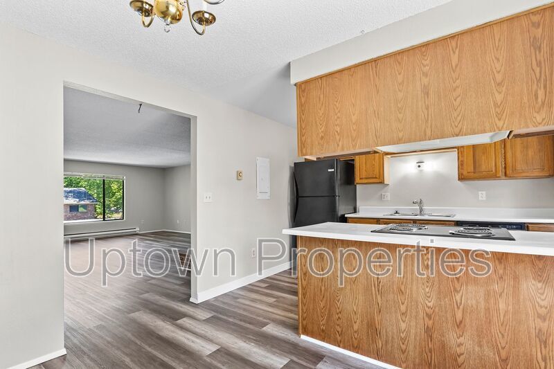 Updated Top Floor 2BR/1.5Bath + W/D Hookups property image