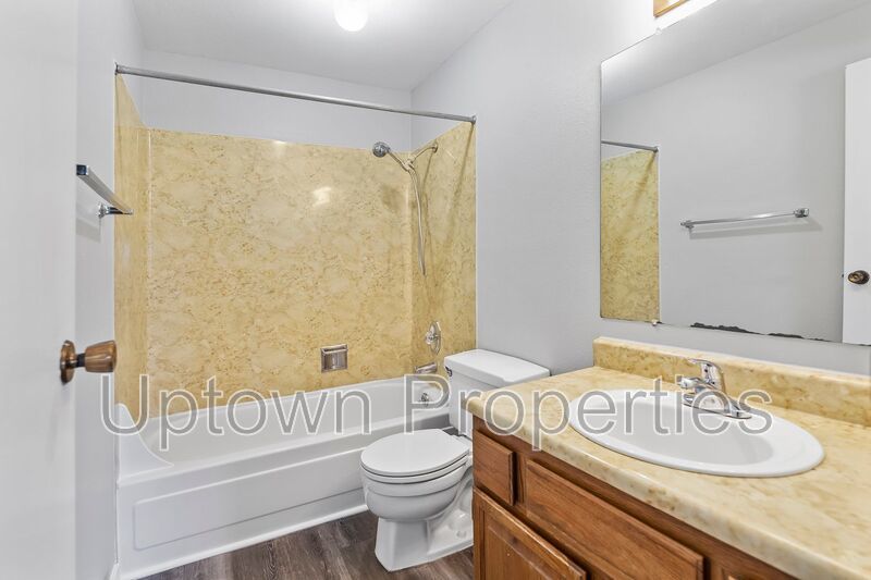 Updated Top Floor 2BR/1.5Bath + W/D Hookups property image