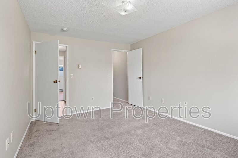 Updated Top Floor 2BR/1.5Bath + W/D Hookups property image