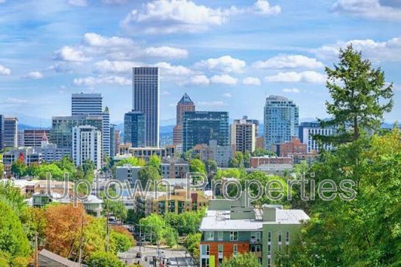 Renovated NW 23rd/Nob Hill 2 bed 1 bath Flat + Wood Floors + Off Street Parking + Laundry On site! property image