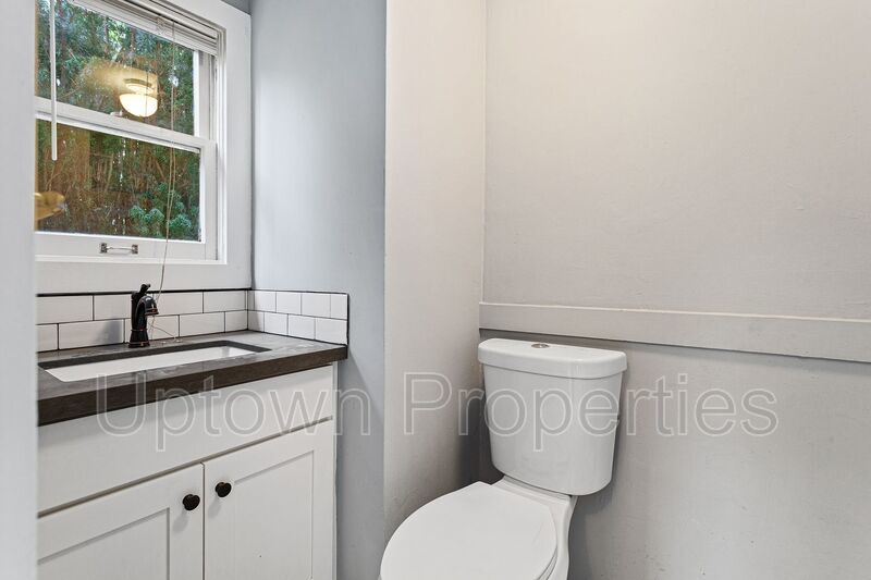 Historic Belmont Studio+ A/C + Storage Shed property image