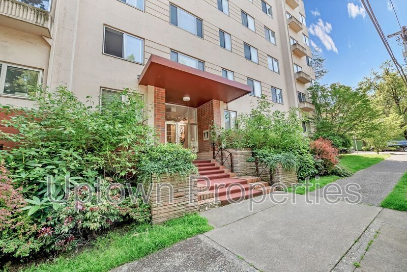 Renovated NW 23rd/Nob Hill 2 bed 1 bath Flat + Wood Floors + Off Street Parking + Laundry On site! property image