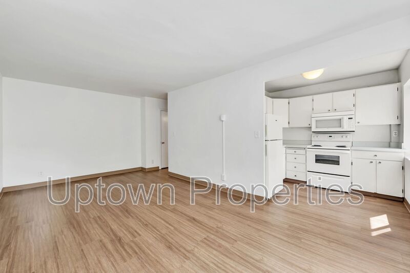 Renovated NW 23rd/Nob Hill 2 bed 1 bath Flat + Wood Floors + Off Street Parking + Laundry On site! property image