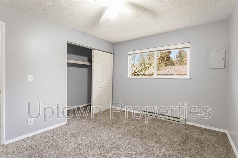 Charming Upstairs Unit in SW Portland with Easy City Access property image