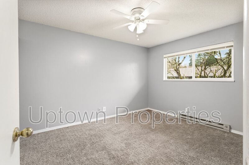 Charming Upstairs Unit in SW Portland with Easy City Access property image
