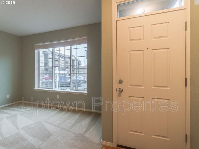 Beautiful Elmonica 3BR/2.5BA Townhouse w/ Front Fenced Patio + 2-Car Garage + Clubhouse/Fitness Center + W/D + Pets Welcome!! property image