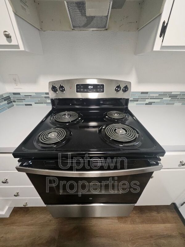 2BR/1.5BA Duplex Style Townhome+ Garage + W/D Included + Large Dogs Welcome! property image