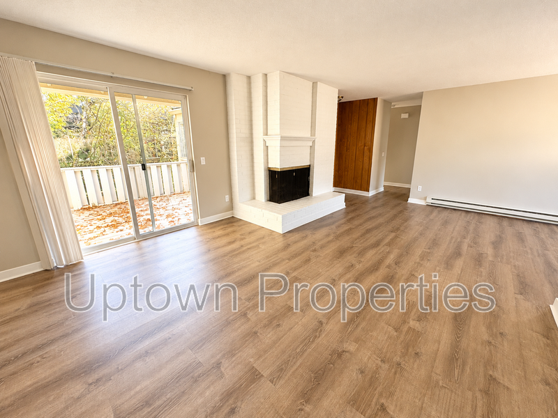 3 Bed 2 Bath w/ Balcony Second Floor Corner Unit+ W/D + Off Street Parking property image