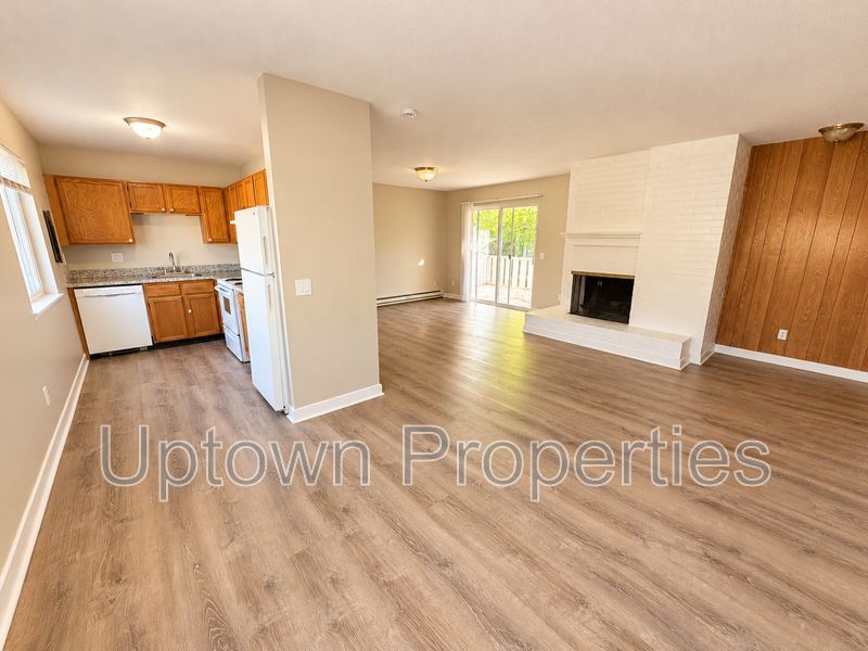 3 Bed 2 Bath w/ Balcony Second Floor Corner Unit+ W/D + Off Street Parking property image