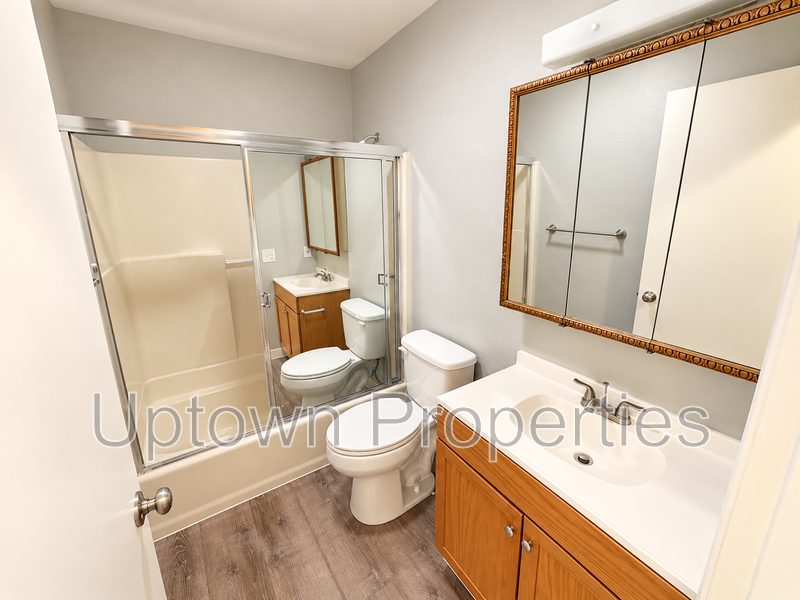 3 Bed 2 Bath w/ Balcony Second Floor Corner Unit+ W/D + Off Street Parking property image