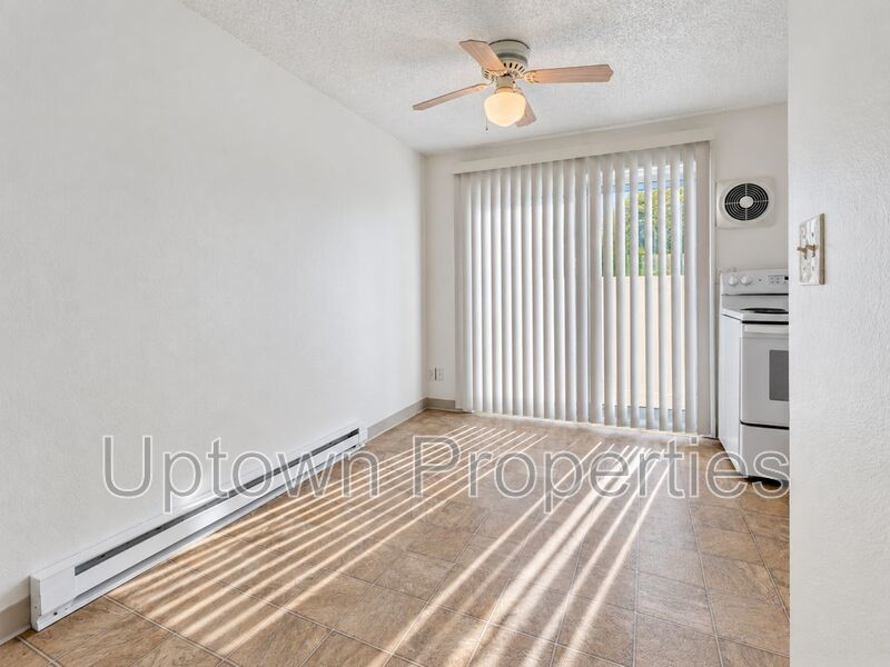 2BR/1BTH Townhouse + Private Patio + Laundry On Site + 1 MONTH FREE RENT + $500 Deposit OAC property image