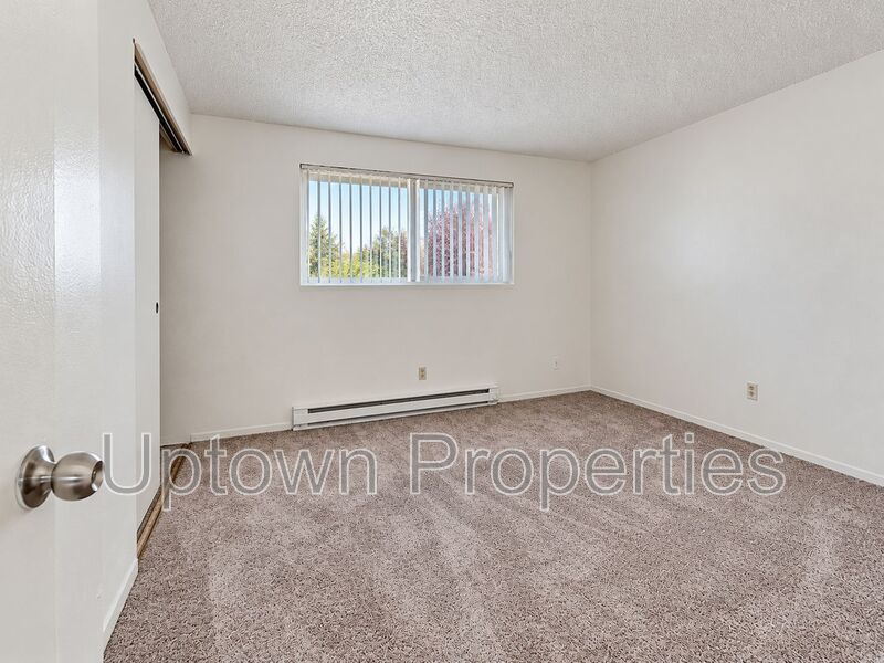 2BR/1BTH Townhouse + Private Patio + Laundry On Site + 1 MONTH FREE RENT + $500 Deposit OAC property image