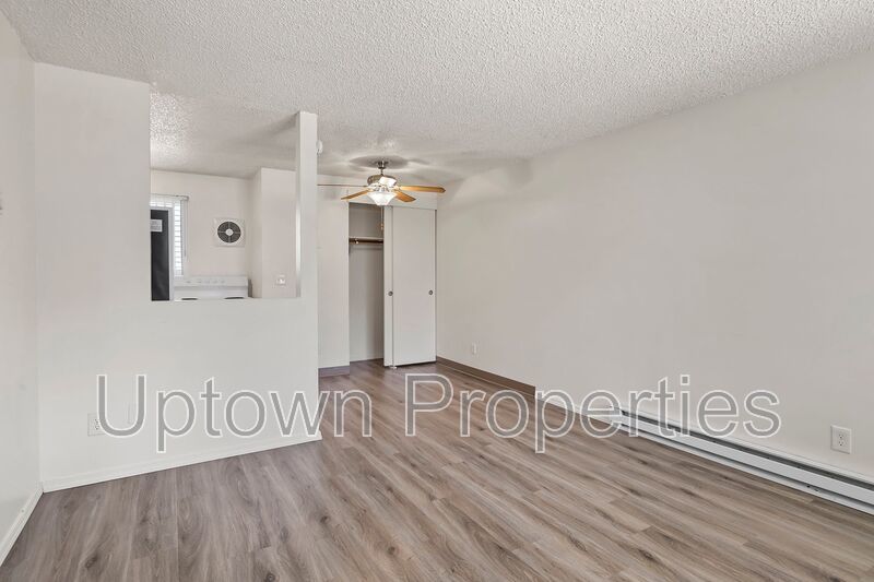 1 bed 1 bath + Parkng Included + Dishwasher + Laundry On Site + $500 off first months rent! property image