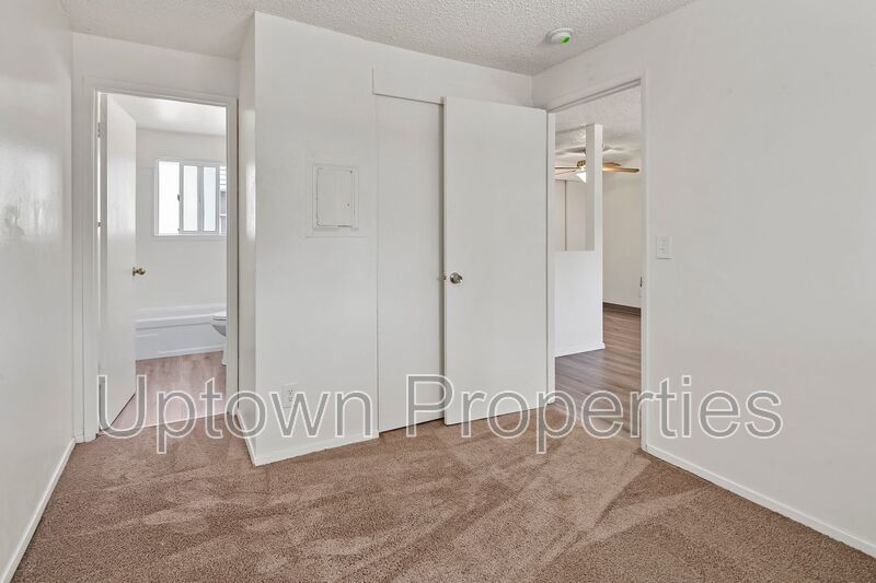 1 bed 1 bath + Parkng Included + Dishwasher + Laundry On Site + $500 off first months rent! property image