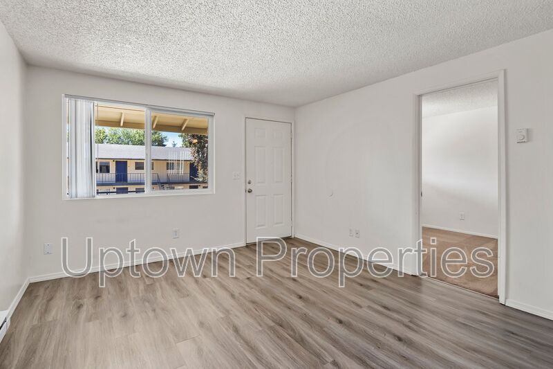 1 bed 1 bath + Parkng Included + Dishwasher + Laundry On Site + $500 off first months rent! property image