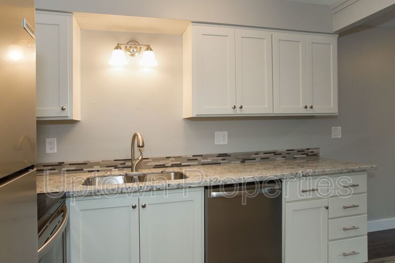Charming 2BD/1BTH + W/D In Unit + Updated Kitchen property image