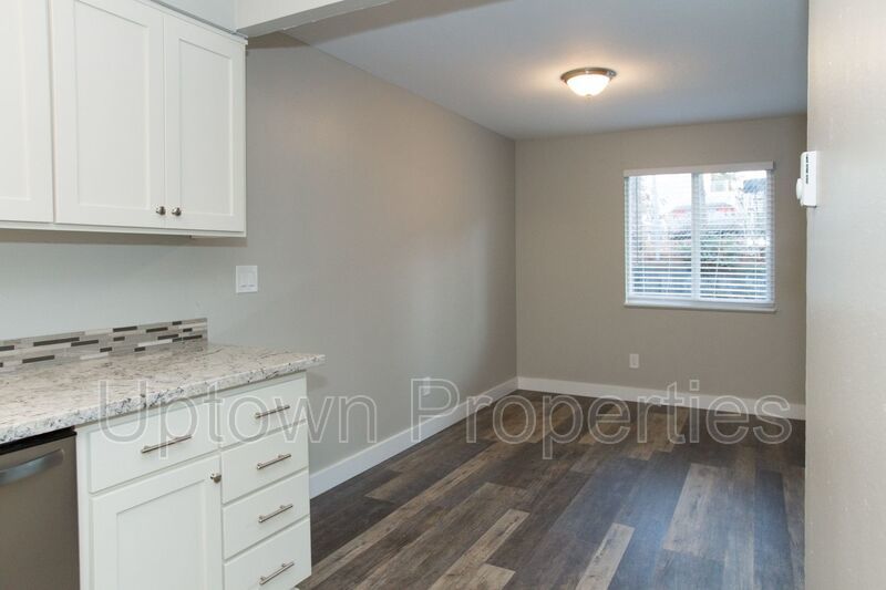 Charming 2BD/1BTH + W/D In Unit + Updated Kitchen property image