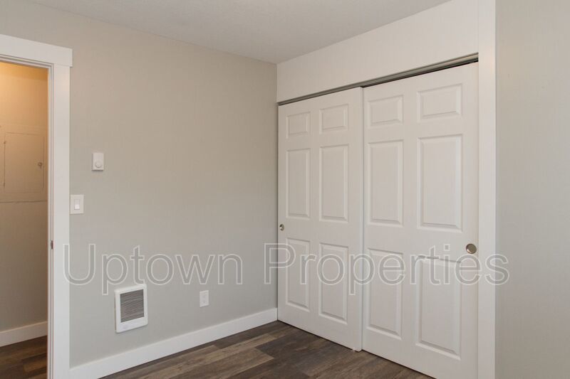 Charming 2BD/1BTH + W/D In Unit + Updated Kitchen property image