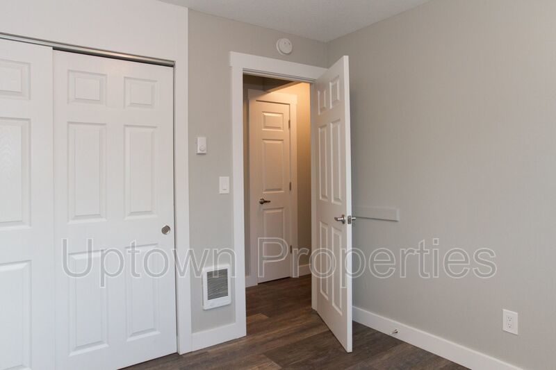 Charming 2BD/1BTH + W/D In Unit + Updated Kitchen property image
