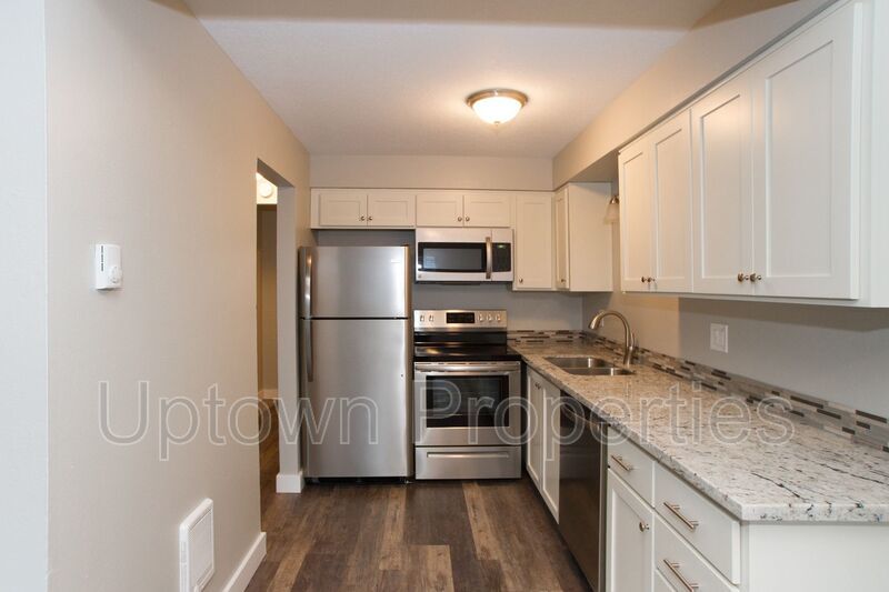 Charming 2BD/1BTH + W/D In Unit + Updated Kitchen property image