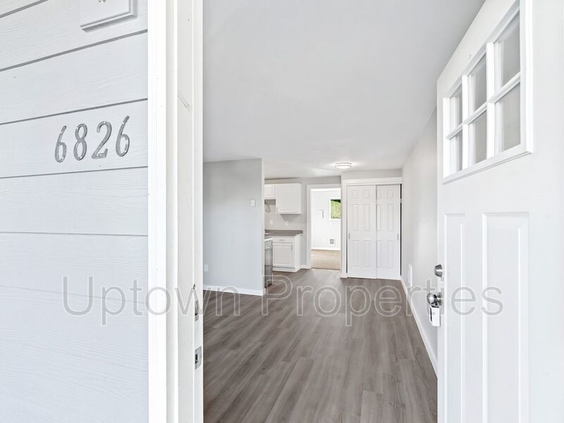 Remodeled 1 Bed Unit in St John's property image