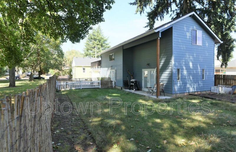 $500 Off First Months Rent!! 1BD/1BTH House with Loft + Fenced Yard + Garage + Patio/Deck property image