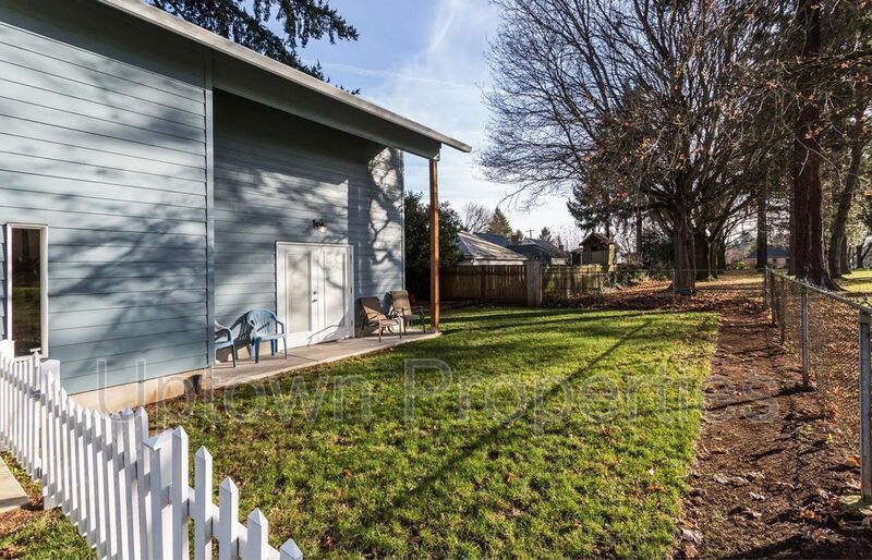 $500 Off First Months Rent!! 1BD/1BTH House with Loft + Fenced Yard + Garage + Patio/Deck property image
