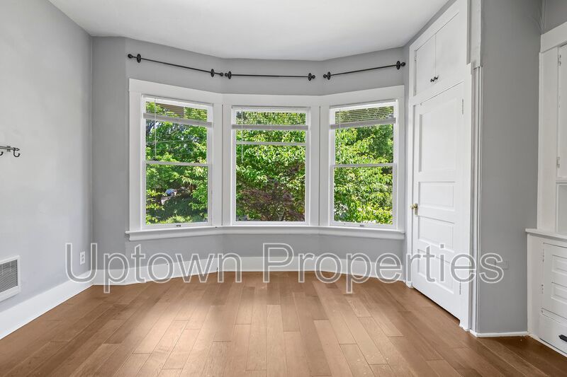 Cozy Studio Unit in Historic Belmont Craftsman Home property image