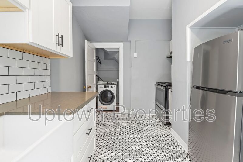 Cozy Studio Unit in Historic Belmont Craftsman Home property image