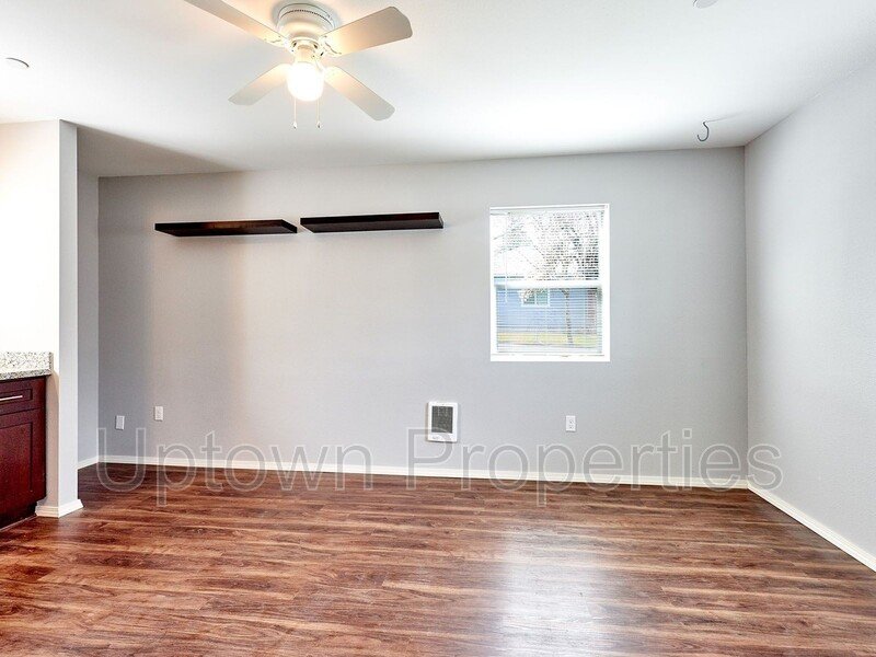 Cozy Studio in NE Portland – Great Location property image